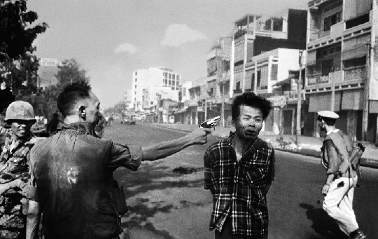 saigon-execution-e-t-adams-1968
